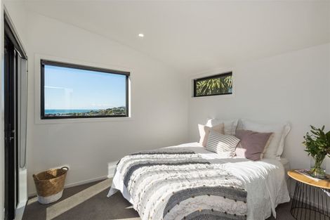 Photo of property in 2/182 Mount Pleasant, Mount Pleasant, Christchurch, 8081