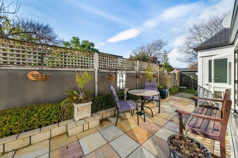 Photo of property in 1 Oakmont, Heretaunga, Upper Hutt, 5018