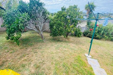 Photo of property in 307 Sunset Road, Sunnynook, Auckland, 0632