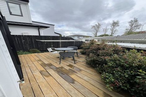 Photo of property in 14a September Place, Forrest Hill, Auckland, 0620