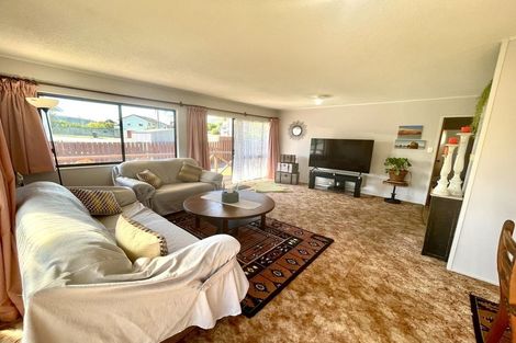 Photo of property in 160 Karewa Parade, Papamoa Beach, Papamoa, 3118