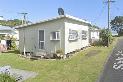 Photo of property in 66 Sixth Avenue, Urenui, 4377