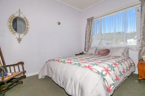 Photo of property in 2 Curtis Street, Hector, 7822