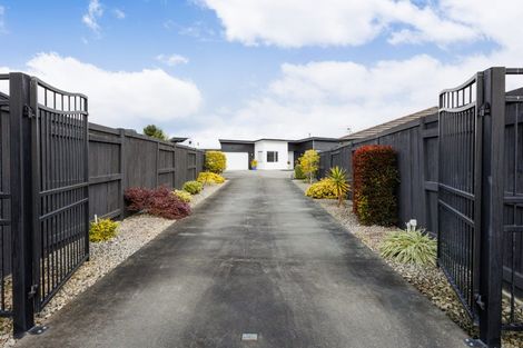 Photo of property in 59 Liberty Grove, Kelvin Grove, Palmerston North, 4414