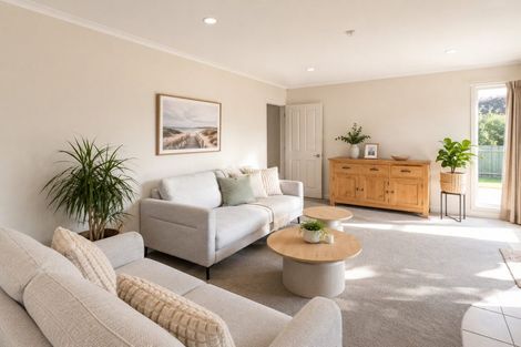 Photo of property in 18 Naul Place, East Tamaki Heights, Auckland, 2016