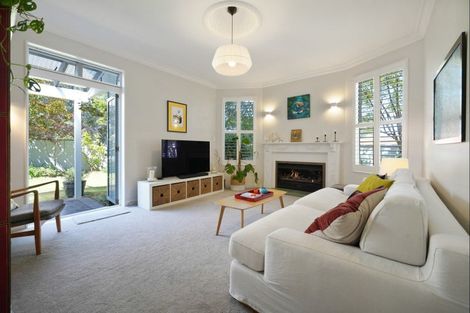 Photo of property in 43b Stanley Road, Stanley Point, Auckland, 0624