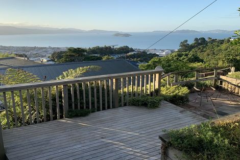 Photo of property in 23 Te Whiti Grove, Korokoro, Lower Hutt, 5012