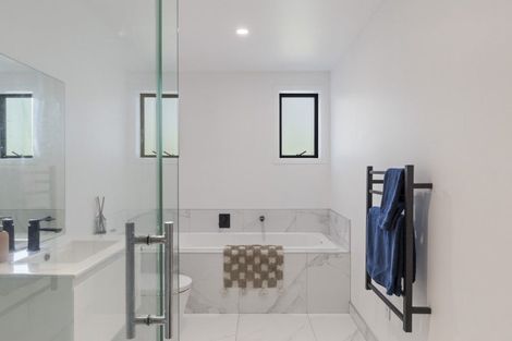 Photo of property in 1 Armstrong Avenue, Waitara, 4320