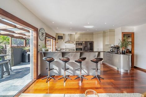 Photo of property in 62 Kiriwai Road, Paremata, Porirua, 5024