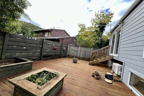 Photo of property in 35b Amapur Drive, Khandallah, Wellington, 6035