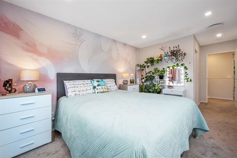 Photo of property in 11 Kaimai Avenue, Massey, Auckland, 0614