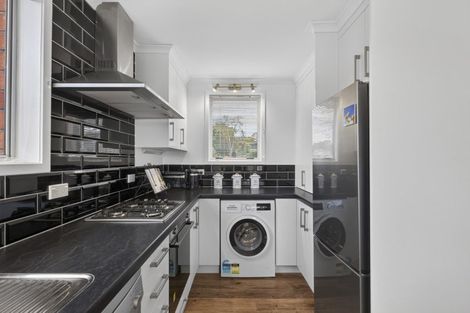 Photo of property in 60 Tavistock Street, Westown, New Plymouth, 4310