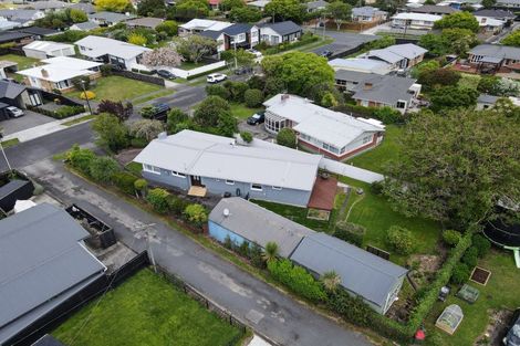 Photo of property in 44 Tudor Crescent, Chedworth, Hamilton, 3210