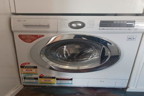 Photo of property in Melksham Towers, 401/131 Brougham Street, Mount Victoria, Wellington, 6011