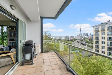 Photo of property in Highgate Towers, 5b/8 Howe Street, Freemans Bay, Auckland, 1011