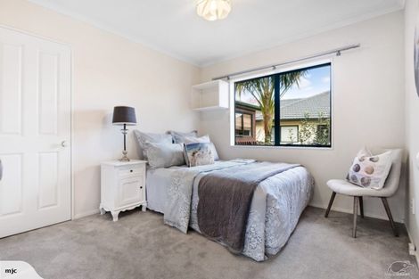 Photo of property in 26 Adelphi Place, Albany, Auckland, 0632