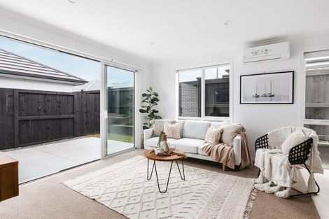 Photo of property in 9 Salers Lane, Papamoa, 3118