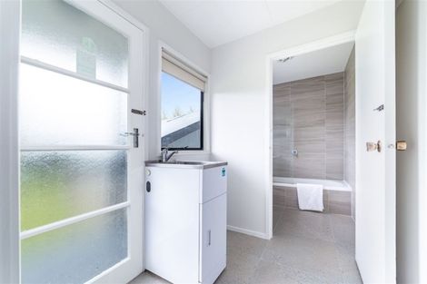 Photo of property in 30 Silverstone Place, Henderson, Auckland, 0612