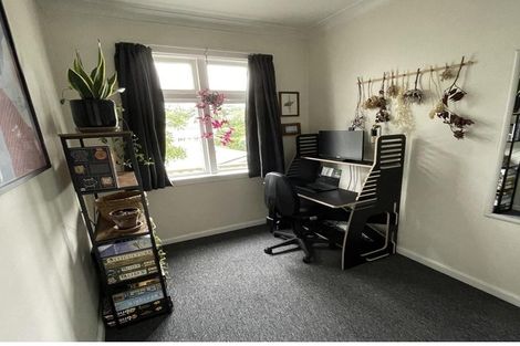 Photo of property in 26 Lerwick Terrace, Melrose, Wellington, 6023