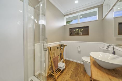 Photo of property in 7 Saint Johns Terrace, Tawa, Wellington, 5028