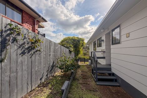 Photo of property in 1/725 Beach Road, Browns Bay, Auckland, 0630