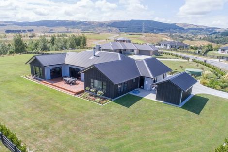 Photo of property in 30 Westwood Drive, Aokautere, Palmerston North, 4471