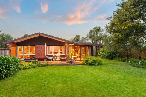 Photo of property in 90 Fisher Avenue, Beckenham, Christchurch, 8023