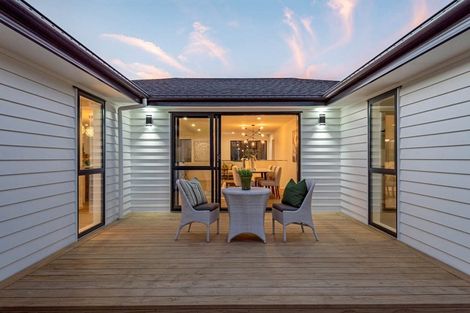 Photo of property in 24 Maraeariki Avenue, Orewa, 0931