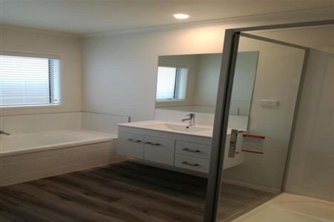 Photo of property in 65 Dunkeld Drive, Papamoa, 3118