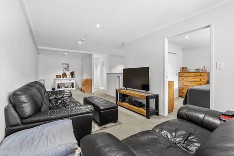Photo of property in 30a/30 Westward Ho, Glen Eden, Auckland, 0602