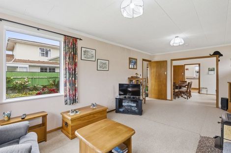 Photo of property in 9 Chester Street, Levin, 5510