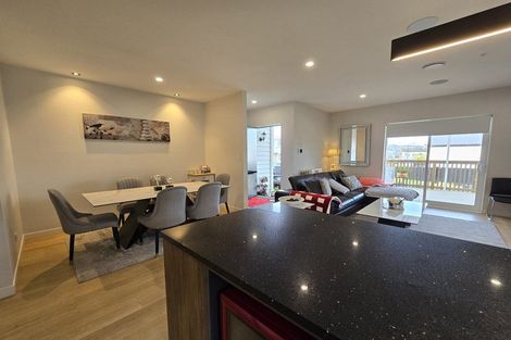 Photo of property in 39 Farranfore Road, Opaheke, Papakura, 2113