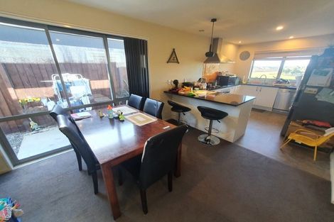 Photo of property in 16 Millesimes Way, Yaldhurst, Christchurch, 8042