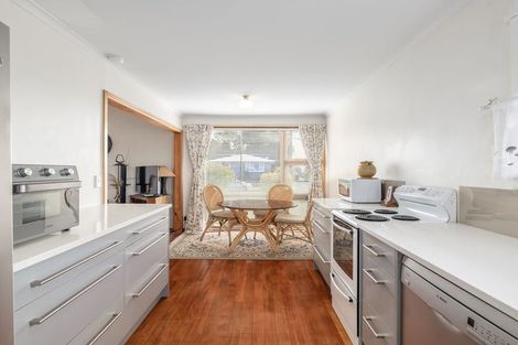 Photo of property in 33 Compton Street, Woolston, Christchurch, 8062