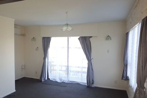 Photo of property in 2/59 Cypress Drive, Maungaraki, Lower Hutt, 5010