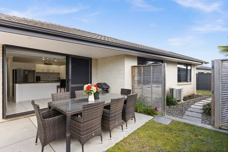 Photo of property in 12 Portland Place, Poraiti, Napier, 4112