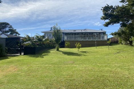 Photo of property in 30 Eastglen Road, Glen Eden, Auckland, 0602