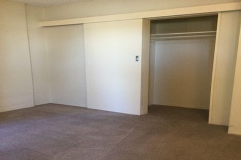 Photo of property in Jerningham Apartments, 20 Oriental Terrace, Oriental Bay, Wellington, 6011