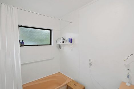 Photo of property in 60 Athenree Road, Athenree, Katikati, 3177