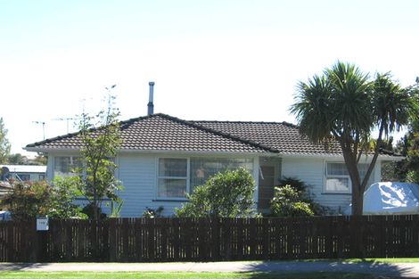 Photo of property in 100 Gills Road, Bucklands Beach, Auckland, 2014