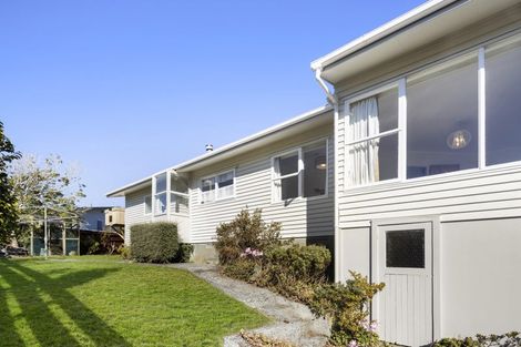 Photo of property in 1 Cranwell Street, Churton Park, Wellington, 6037