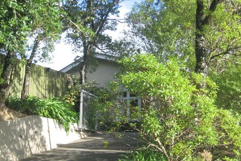 Photo of property in 2 Nikau Road, Point Howard, Lower Hutt, 5013