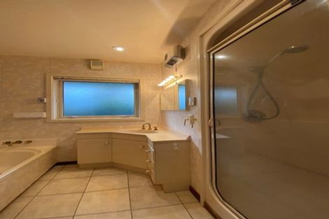 Photo of property in 11a Rutherglen Avenue, Ilam, Christchurch, 8041