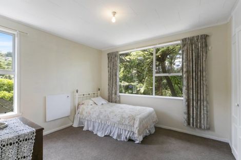 Photo of property in 84 Dowse Drive, Maungaraki, Lower Hutt, 5010