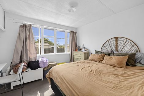 Photo of property in 15 Willis Street, Bader, Hamilton, 3206