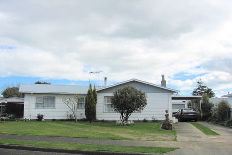 Photo of property in 26 Strathmore Avenue, Levin, 5510