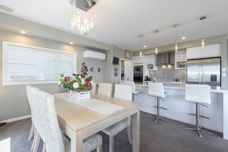 Photo of property in 5 Edgecumbe Road, Tauranga, 3110