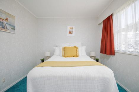 Photo of property in 7 Rembrandt Avenue, Tawa, Wellington, 5028