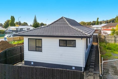 Photo of property in 64 Redcrest Avenue, Red Hill, Papakura, 2110