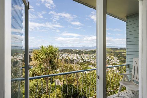 Photo of property in 69 Farnham Street, Mornington, Wellington, 6021